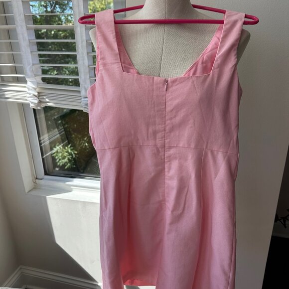 NWT Commense Sleeveless Pink V-Neck Mini Dress with Gold Starfish Button Size S - Picture 2 of 5